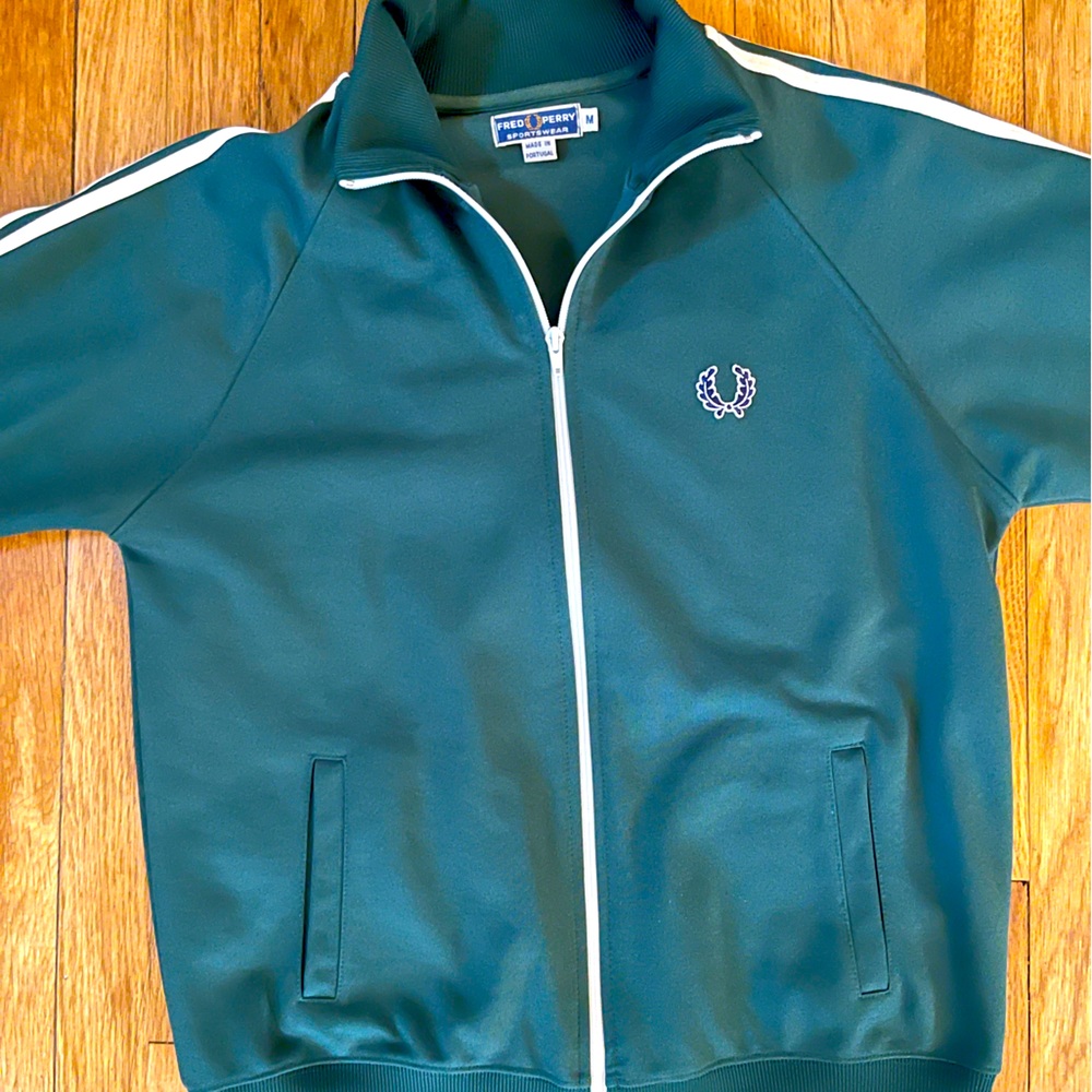 Fred Perry track jacket in forest green, EUC